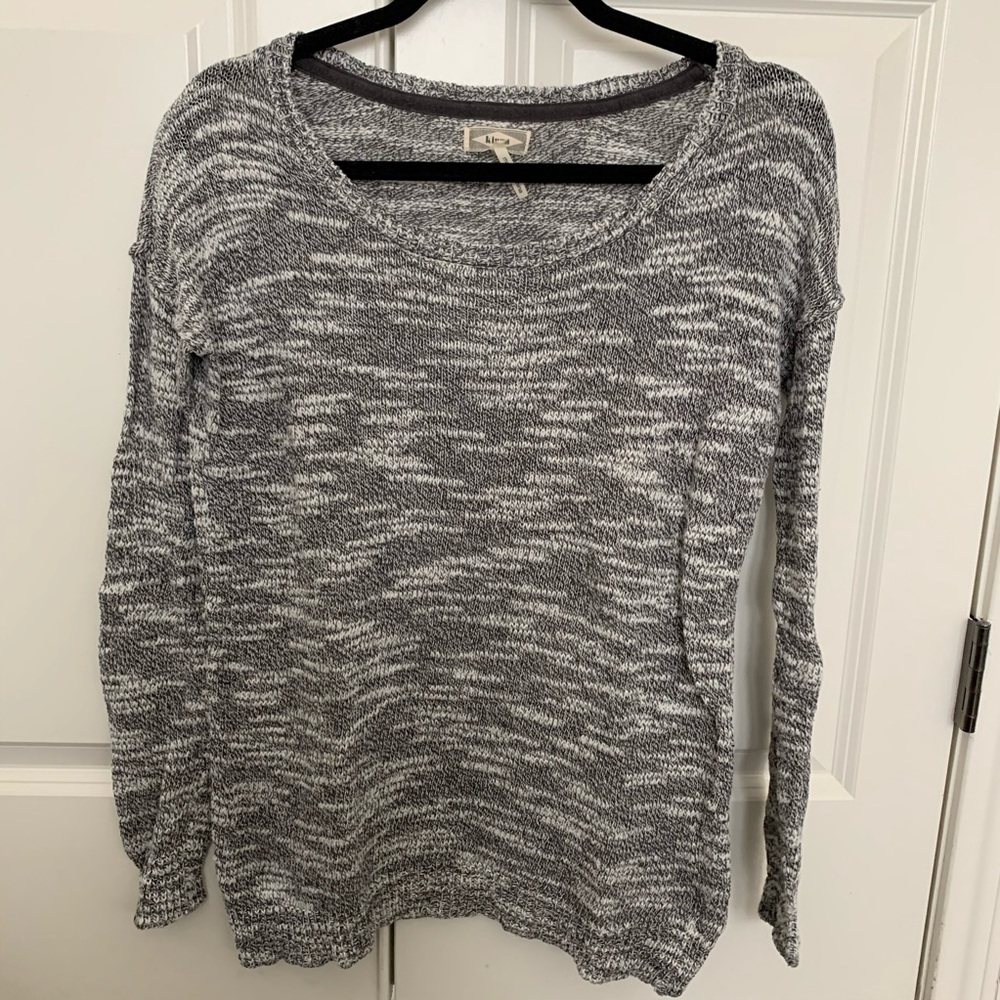 Heather gray marled sweater by Kirra oversized